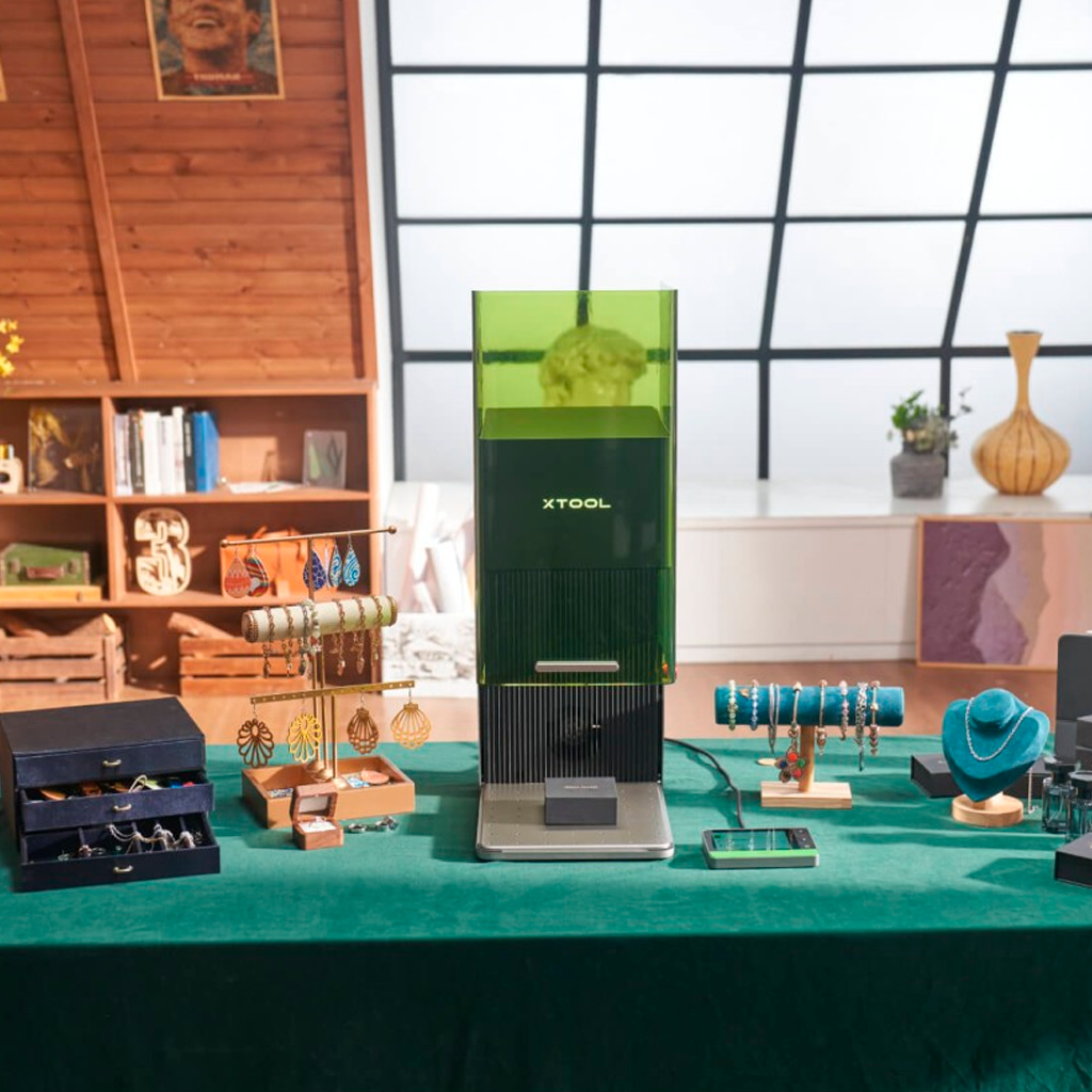 xTool F1 Ultra Deluxe | 20 W