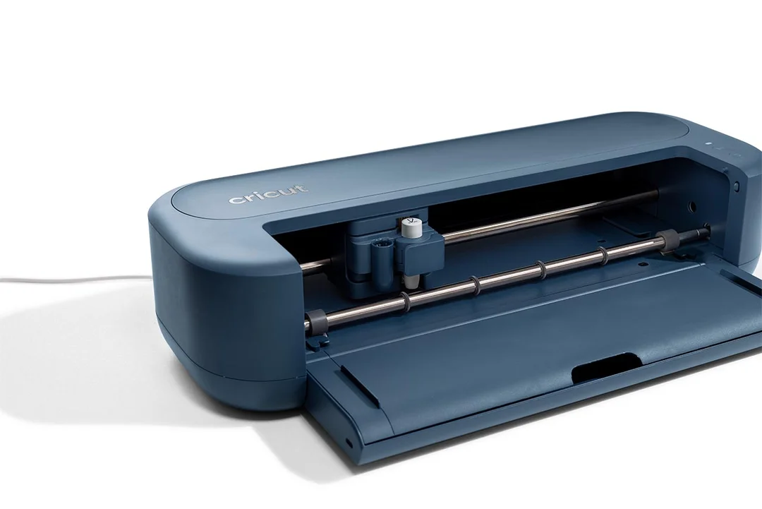 Cricut Maker 5 Bundle Essentials