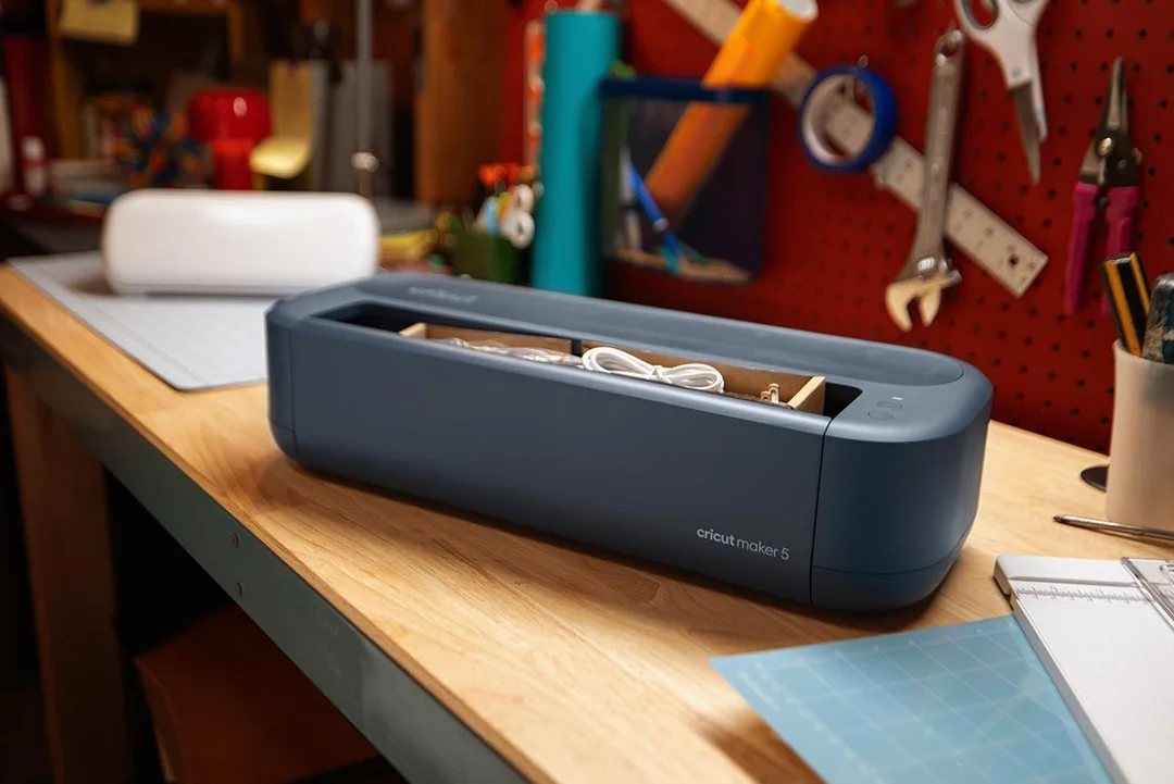 Cricut Maker 5 Bundle Essentials