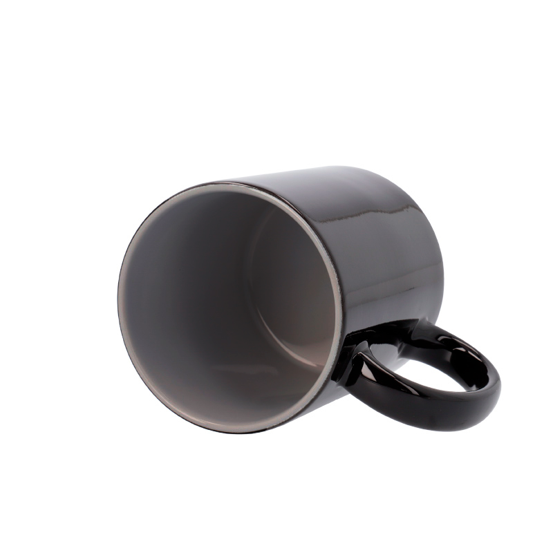 Taza mágica negra personalizable