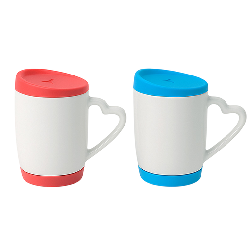 Taza blanca con tapa y base silicona y asa corazón